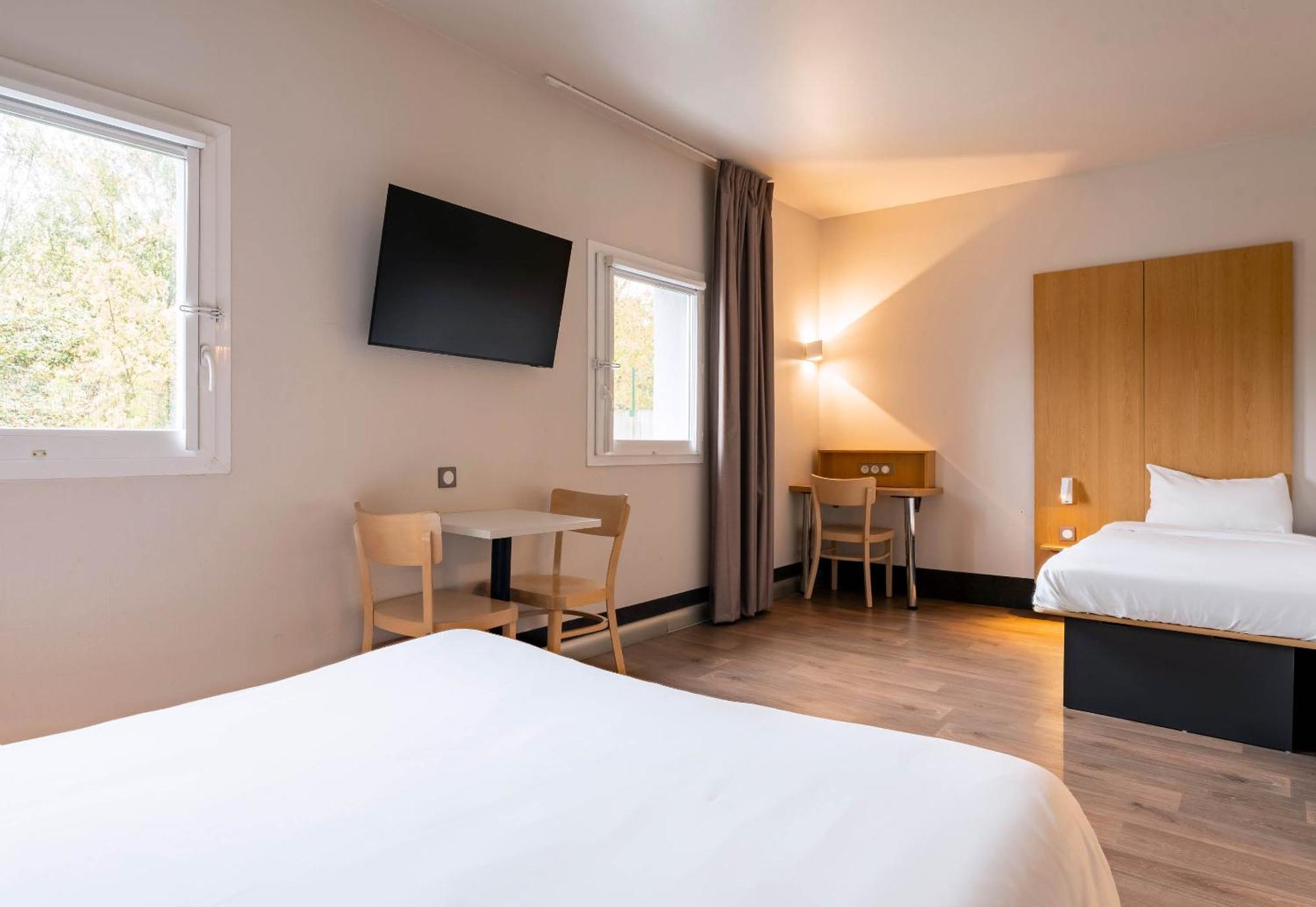 B&B Hotel Valenciennes Marly Marly  Eksteriør bilde